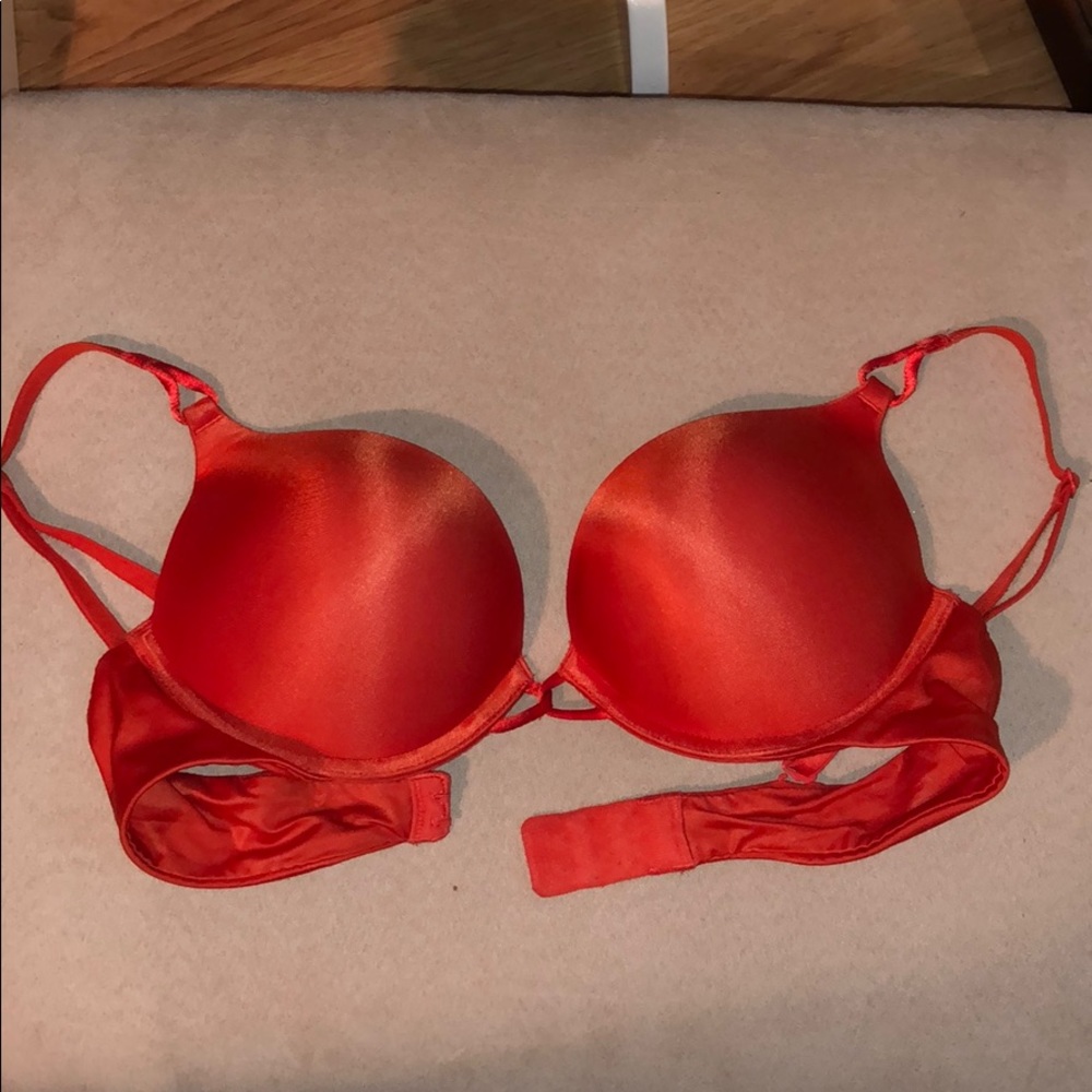 Victoria Secret Bombshell bra